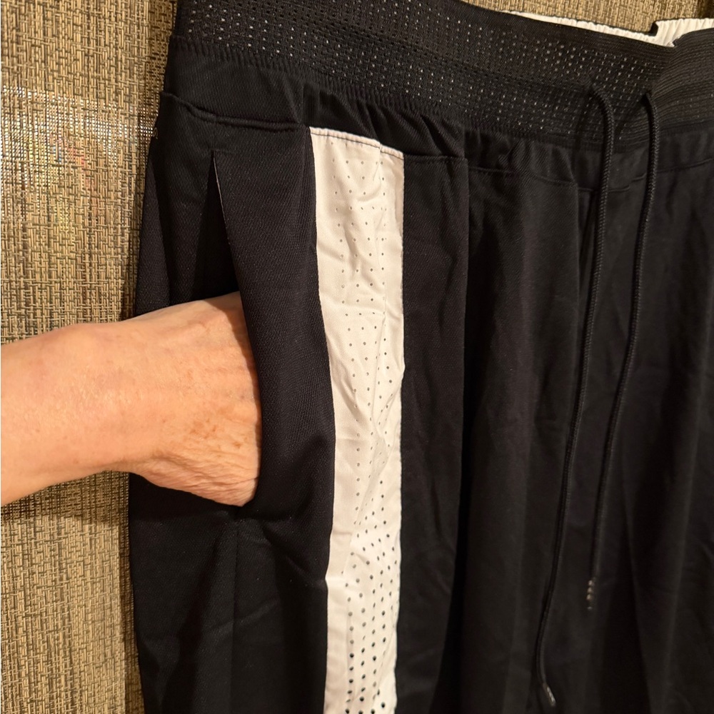 Adidas Men’s black and white‎ shorts various sizes NWT - Picture 5 of 12